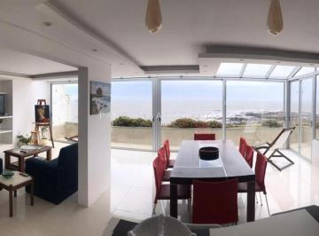 Foto1 · Penthouse en Venta de 4 Suites en Edificio Punta Vapor, Punta del Este.