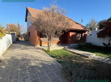 Casa · 150m² · 6 Ambientes · 3 Cocheras · Casa - Villa Regina
