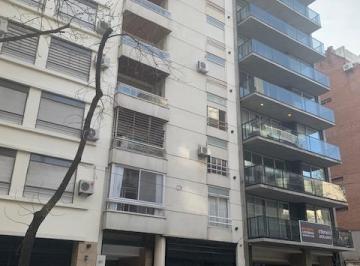 Departamento de 3 ambientes, Colegiales · Semipiso de 3 Ambientes Al Frente con Balcon y Dos Baños