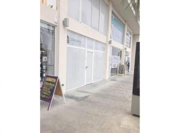 Local comercial · 75m² · 1 Cochera · Local en Alquiler y Venta North Coral Plaza