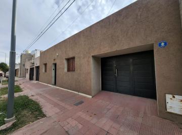 Casa de 3 ambientes, Córdoba · Casa Dos Dorm. - en Venta - Barrio Empalme