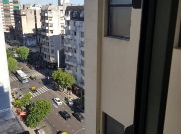 Departamento de 3 ambientes, Once · Once Av Rivadavia 2559 Piso Alto 3 Ambientes Alto Muy Luminoso Excelente Estado
