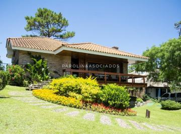 Foto1 · Hermosa Casa en Venta de 4 Dorm. a Pocos m del Mar en Punta del Este.