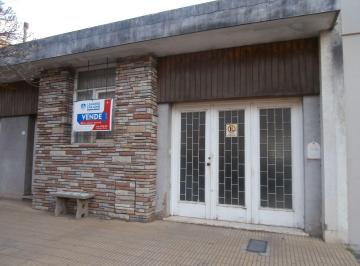 FAE-FAE-155_2 · En Venta Casa Centrica