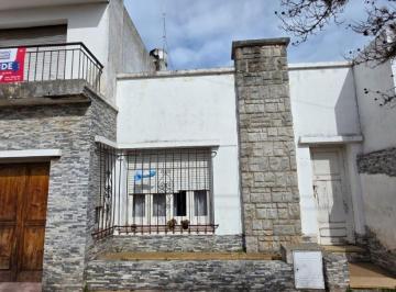 FAE-FAE-232_2 · Casa 4 Dorm.. | Vedia Al 300