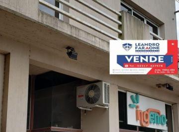 FAE-FAE-145_2 · En Venta Local con Depo Planta Alte de 2 Dorm.