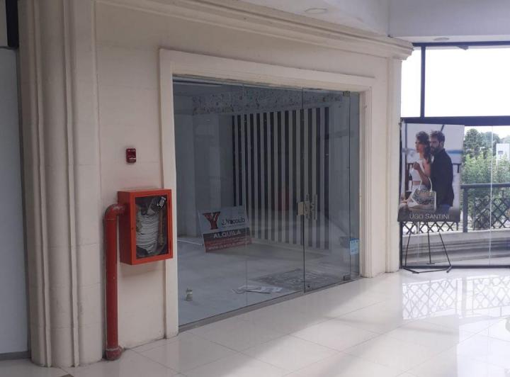 Local comercial · 28m²