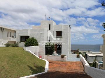 Foto1 · Casa de 5 Dorm. en Alquiler en Punta Bellena