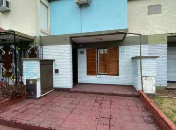 Casa · 78m² · 3 Ambientes · Duplex en Venta en Moron Sur