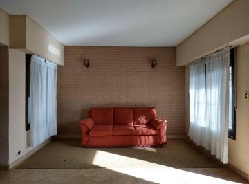 ARQ-ARQ-186_3 · Casa en Venta de 3 Dorm. y Salida a Dos Calles!