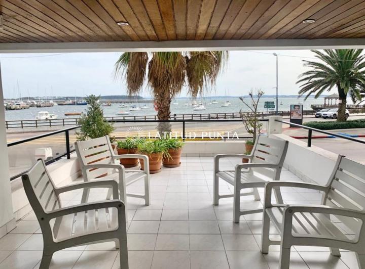 Departamento · 320m² · 5 Ambientes · 1 Cochera