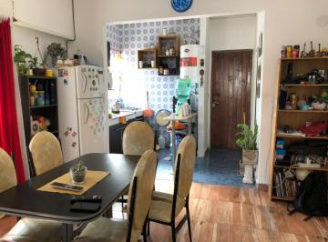 Departamento de 2 ambientes, La Matanza · Amplio Departamento de 2 Ambientes con Balcon en Ramos Mejia