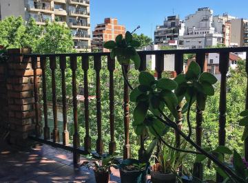 Departamento de 4 ambientes, Flores · Luminoso Semipiso 4 Amb C/ Cochera, Balcon Corrido y Caldera en Caba.