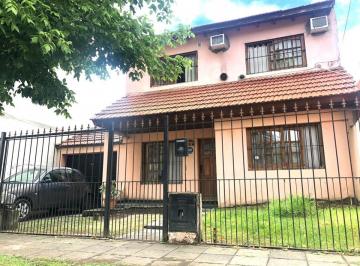Casa · 150m² · 6 Ambientes · 1 Cochera · Casa - Ituzaingó Norte