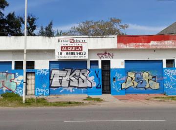 Local comercial , Moreno · Excelente Local / Galpón Sobre Autopista