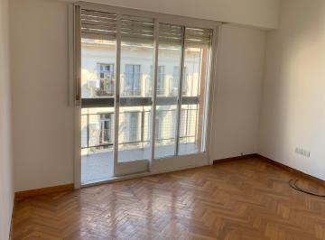 Departamento de 3 ambientes, Abasto · 3 Ambientes Semipiso Balcon Cdo. Frente - 1 Cuadra Shopp y Av Corrientes - Impec. - Apto Credito