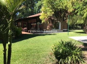 TAV-TAV-6399_2 · Venta Casa 4 Ambientes con Parque y Piscina en Parque Leloir, Ituzaingó