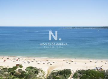 Foto1 · Hermoso Penthouse en Venta, en Primera Linea.