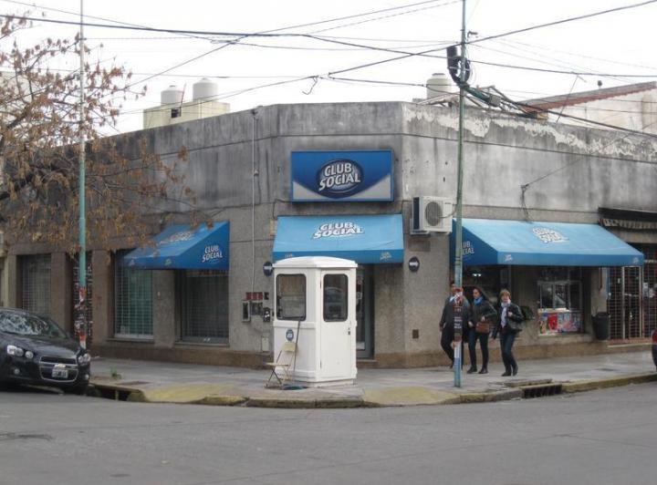 Local comercial · 239m²
