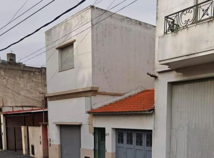 Casa · 213m² · 4 Ambientes · 1 Cochera