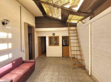 PH de 3 ambientes, Almagro · Hermoso PH 3 Ambientes "Marmol 383" en Pb. con Local y Patio Techado