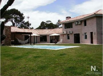 Foto2 · Hermosa Casa en Venta