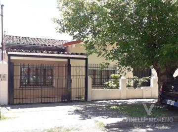 Casa · 90m² · 3 Ambientes · 1 Cochera · Casa - Temperley Este