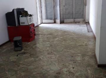 Departamento · 70m² · 3 Ambientes · Amplio 3 Amb con Patio, Balcon Frente Estacion Ramos Mejia