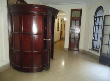 Oficina comercial · 56m² · 3 Ambientes · Alquiler Oficina Ubicadas en El Histórico Edificio - Pasaje Urquiza - con Salida a 2 Calles.