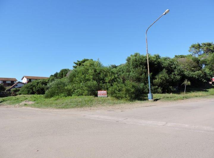 Terreno · 586m²