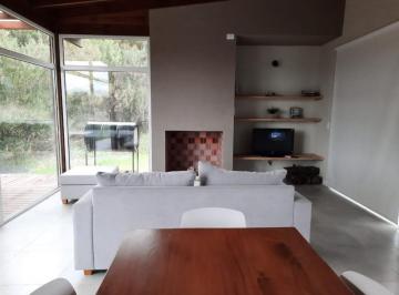 Casa de 4 ambientes, Costa Esmeralda · Impecable y Moderna Casa en Barrio Golf 1 - Costa Esmeralda