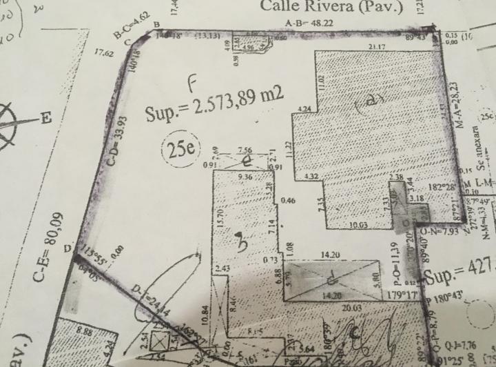 Terreno · 200m² · 1 Ambiente · 1 Cochera