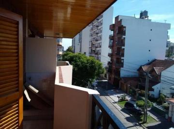 Departamento de 2 ambientes, Avellaneda · Semi Piso de 2 Ambientes con Espacio Guardacoche