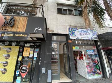 PH de 3 ambientes, Lanús · Departamento en Excelente Zona Comercial