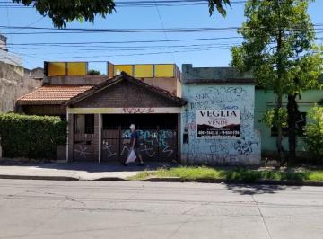 Local comercial , Morón · 2 Lotes Ideal Emprendimiento /toma Propiedad. Av Arias 2800