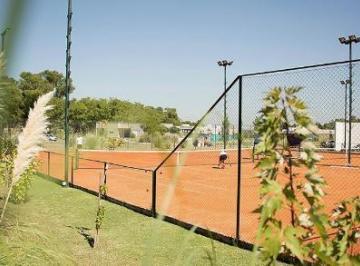 Terreno , Ezeiza · Oportunidad! Excelente Lote Central en Barrio Cerrado San Felipe!