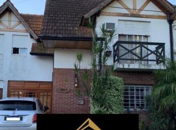 Departamento · 100m² · 4 Ambientes · 2 Cocheras · Lindo Duplex en Venta en Barrio Privado Los Robles, Burzaco