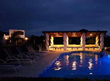 Casa · 500m² · 6 Ambientes · 5 Cocheras · Complejo de Cabañas en Mina Clavero