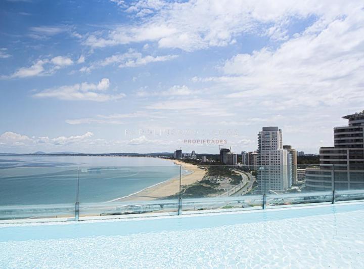 Departamento · 700m² · 5 Ambientes · 1 Cochera