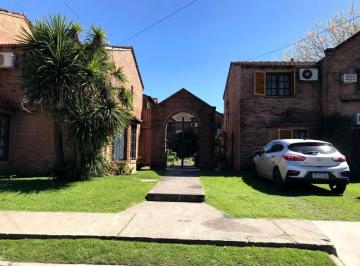 Casa de 3 ambientes, Lomas de Zamora · Duplex en Venta en Temperley Oeste