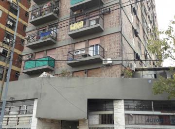 Departamento de 1 ambiente, Parque Patricios · Monoambiente C/cocina Separada en Av Chiclana Al 3100, P. Patricios