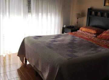 Casa de 4 ambientes, Quilmes · Casa en Venta en Ezpeleta Oeste Quilmes Oeste 2 Dorm. Villa Augusta