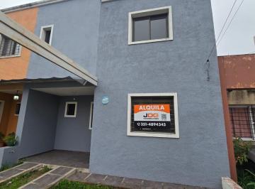 Casa de 5 ambientes, Córdoba · Hermoso Duplex a m de Valle Escondido