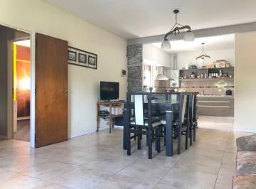 Departamento de 3 ambientes, Lanús · Hipolito Yrigoyen 5300 - Lanus Oeste - 3 Amb Muy Amplio con Cochera!