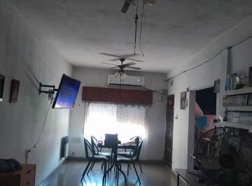 Casa de 4 ambientes, Malvinas Argentinas · Venta Casa Cuatro Ambientes Grand Bourg Av!