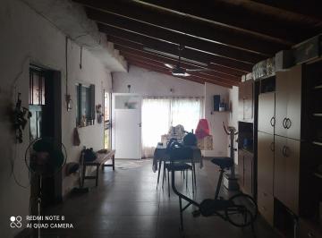 Casa · 210m² · 6 Ambientes · 1 Cochera · Casa Venta Grand Bourg, Malvinas Argentinas