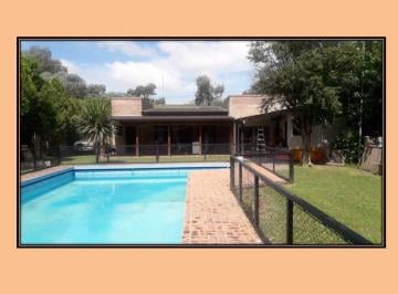 Casa de 7 ambientes, Carmen de Areco · " Bellisima Casa Quinta"