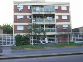 Departamento · 60m² · 3 Ambientes · 1 Cochera · Departamento en Venta de 3 Ambientes en Adrogue