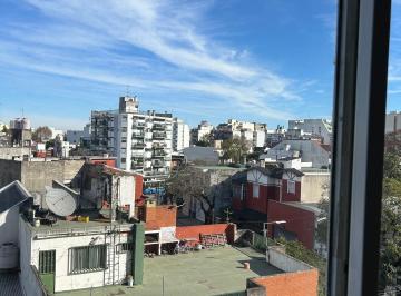 Departamento de 2 ambientes, Floresta · Oportunidad Sanabria Esq. Moron Muy Luminoso Todo El Dia Al Frente Buen Estado