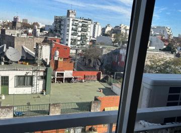 Departamento de 2 ambientes, Floresta · Oportunidad Sanabria Esq. Moron Muy Luminoso Todo El Dia Al Frente Buen Estado